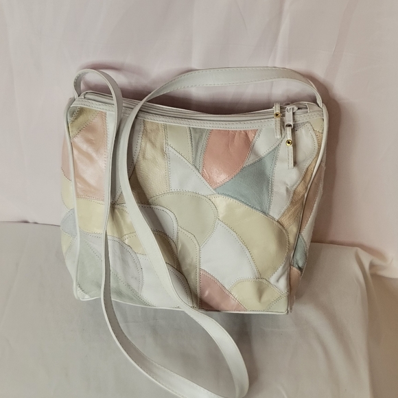 Pastel and White Leather patchwork purse. Vintage 80s leather purse. Classics. - Picture 2 of 9